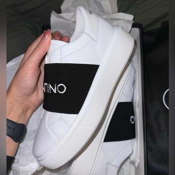 VALENTINO BY MARIO VALENTINO
White and black Logo Slip On Sneakers size 6 - Picture 3 of 7